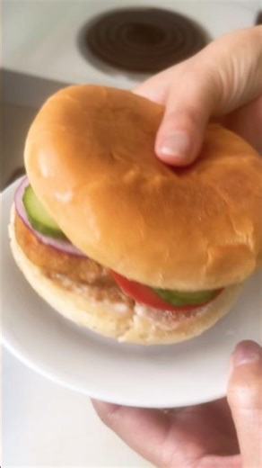 Homemade Burger Recipe | Easy Veg Burger at Home | Quick & Tasty Burger 🍔