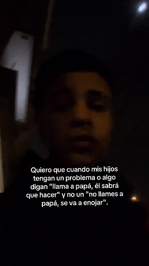 Hijos Llamando a Papá en Problemas