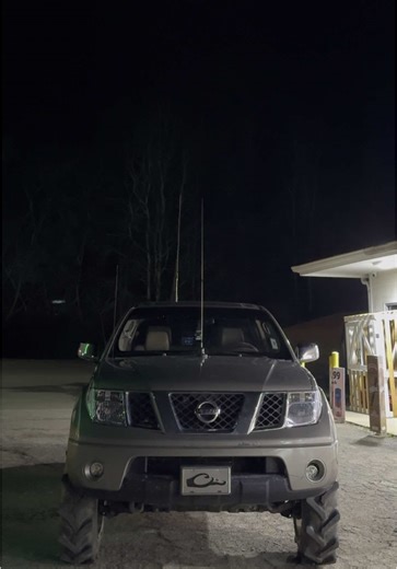 Wooly Boogers: A Look at Squatted Trucks