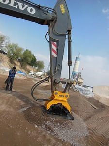 [Hot Item] Excavator Hydraulic Soil Pressure Compactor for Sale