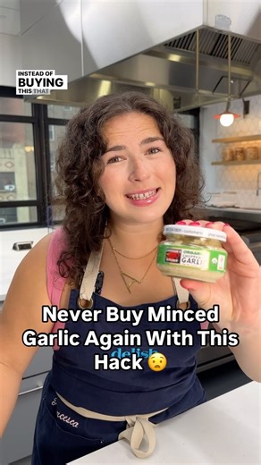 541K views · 3.1K reactions | Did you know you can make your own minced garlic at home? 龍 Use this hack which results in fresher, ready-to-go minced garlic in no time! #garlic #mincedgarlic #cooking #foodhack | Delish | Facebook