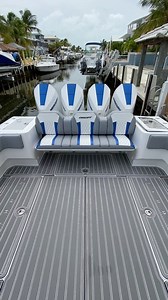 Came down to the Florida Keys again, but this time we’re checking out the @_conceptboats 392 Pro Fish. This brand is known most for their family cruising CC’s, but due to the high demand from their repeat clients, a fishing model was born. This is their third Pro Fish and it definitely exceeded our expectations. - Follow along on our stories as we walk through this boat section by section, then we hit it offshore to see how it performs. - #CenterConsolesOnly #ConceptBoats #ProFish #CenterConsole