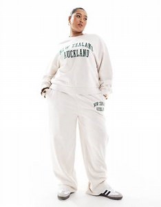 ASOS DESIGN Curve Auckland embroidered sweatpants straight leg sweatpants | ASOS