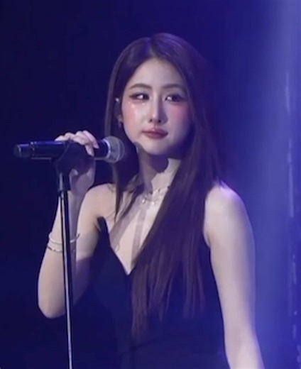 Yoko performing Tip Toe original by HYBS @Yoko #yokoapasra #fyp #gl #viral