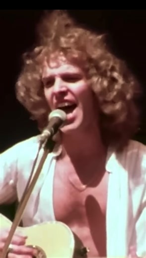 everydayismuzic on Instagram: "Peter Frampton | Baby, I Love Your Way ❤️ Oakland Coliseum, CA ~ July 1977 #peterframpton #babyiloveyourway #framptoncomesalive"