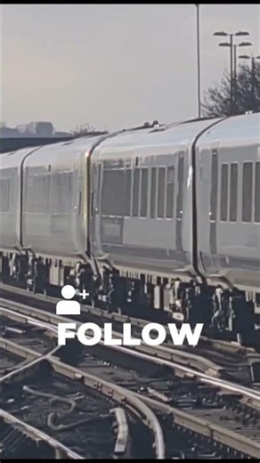 SWR Class 444 train passing Eastleigh