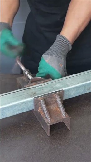 DIY Bench Vise: Build Your Own Handcrafted Tool