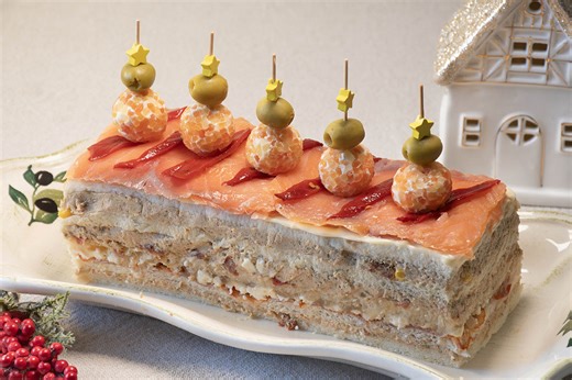 Pastel frío de salmón, atún y queso: fácil, económico y perfecto para Navidad - La Cocina de Frabisa
