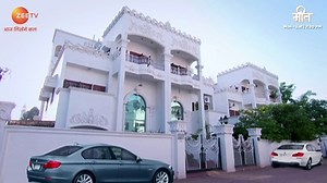 368K views · 8.8K reactions | Babita Ji se zid karke Meet Ahlawat ko family ke saath waqt bitaane ke liye baahar le aayi hai Meet, kya uska yeh faisla sahi hai? Comments mein dijiye apni raay aur dekhiye #Meet, Mon-Sat, shaam 7:30 baje, sirf #ZeeTV par aur dekhiye kahin bhi kabhi bhi #Zee5 App par: https://zee5.onelink.me/RlQq/ftDownloadZEE5App #MeetKaMeet #MeetEpisodic #AshiSingh #ShagunPandey | ZEE TV | Facebook