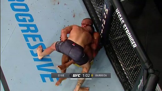 Dan Ige scores late takedown on Edson Barboza