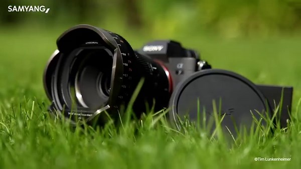 The more precise the control, the more expressive the possibilities. The manual focus adapter enhances your video shooting experience with a professional touch. Feel the professional filming experience with compact and lightweight gear! ✔Compatible with V-AF series ✔Detailed aperture control ✔Tally lamp showing filming status Further information ✔V-AF series: https://bit.ly/V-AFseries_Global ✔Purchase Information: http://bit.ly/WhereToBuySYOPT #Samyang #Samyanglens #SamyangVAF #CINElens #Autofoc