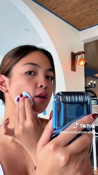 Been sleeping on powder foundation… this one’s so easy to use and blends like butter 😮‍💨