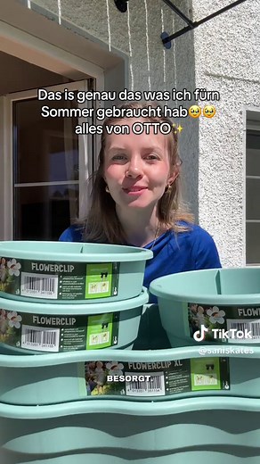 Anzeige weil mein mini Garten Traum natürlich nur mit @OTTO in Erfüllung gehen konnte🥹🫶 Aber nein im ernst, das is wirklich alllles was ich fürn Sommer gebraucht habe!! Deren Auswahl ist ne 10/10🫰 Mein Hochbeet braucht jetzt noch das perfekte Pflanzen-Lineup.. Weils bei mir gerne mal sehr heiß wird hab ich an Chili, Erdbeeren und Tomaten gedacht?🤔 #balkon #renovieren #hochbeet