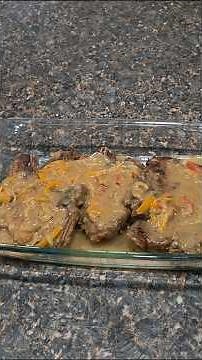 Easy Pork Chops Smothered in Gravy! #cookwithme #food #dinner #mealprep