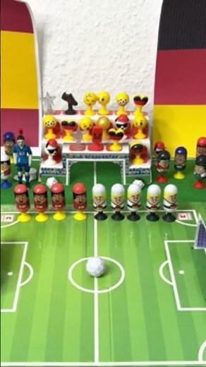 Spanien vs. Deutschland - Fußball Weltmeisterschaft Katar 2022 - Gruppenspiel der Gruppe E