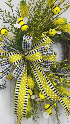 DIY Buzzing Bee Wreath Tutorial 🐝🌻 | Designer Supply List & Tips