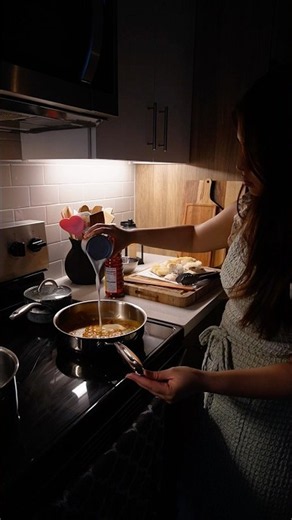 A cozy evening in the kitchen 🤍Thai fish with red coconut curry.