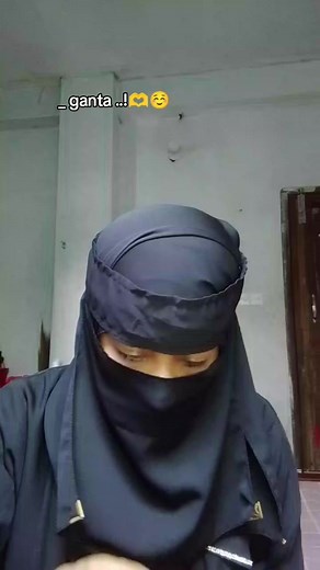 বাংলা গান খুঁজে পেয়ে আনন্দ