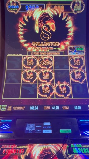 We got a BIG 50X ball on Phoenix Link! #gambling #slots #casino #bigwin #phoenixlink #slotmachine
