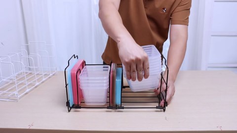 Food Container Lid Organizer, Large Capacity Adjustable 4 Dividers Detachable Lid Organizer Rack for Kitchen Cabinets, Drawers, Plastic Lid Organizer For Pantry Shelves, Cupboards, Black