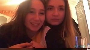 3 girls kissing on periscope live