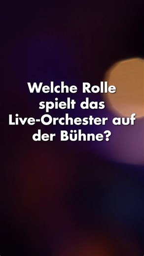 Nicht nur hören, sondern erleben. 🎶👁️ Bei BEST OF MUSICALS LIVE IN CONCERT steht auch das Orchester im Rampenlicht. Wie bisherige Zuschauer:innen diesen besonderen Moment erlebt haben, erfahrt ihr im Video! 💬✨ Ihr wollt die Show und das Orchester live spüren? Dann habt ihr heute und morgen die Chance dazu! 🎟️ Sichert euch jetzt eure Tickets unter folgendem Link: http://ms.spr.ly/6182qaqhm #LiveMusik #Orchesterliebe #BestOfMusical | Stage Entertainment