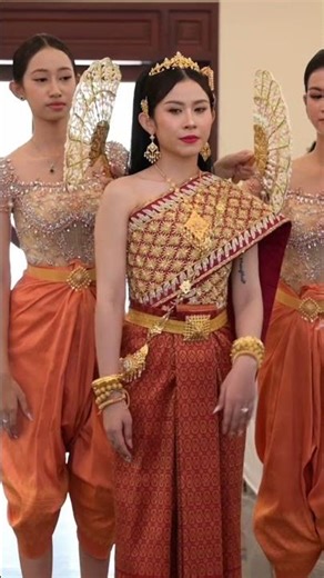 Stunning Khmer Couple in Classic Cultural Style 💍✨ #CambodianWedding #KhmerCulture