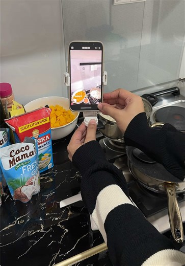 Essential Mini Tripod for Cooking Videos