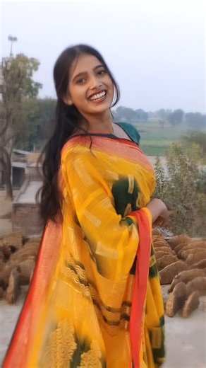 shimmi video creator on Instagram: "Trending dance video 📸❤️😁 @its_me_shimmi_234 @shimmi_video_creator #dancechallenge #viralvideos #dancechallenge #dancelover"