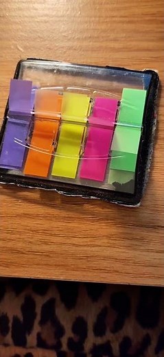 Post It Flags with dispenser Stay Organized!