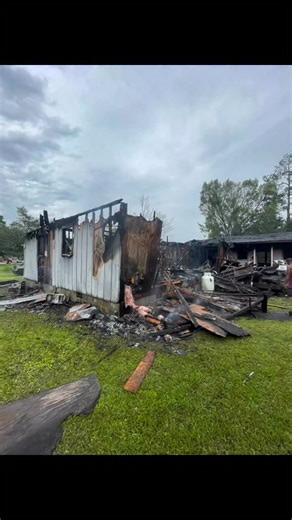 From fire to favor 🔥➡️🏡🙌🏾💪🏾 Our house burned down…but God rebuilt it in one year. What looked like loss was restoration. God is faithful. God did this. What the enemy meant for harm, God turned into a testimony. 🙏🏽 #GodIsGood #Restoration #Testimony” | Sáde Linnen