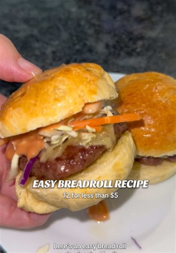 Easy Bread Roll Recipe for Delicious Mini Burgers