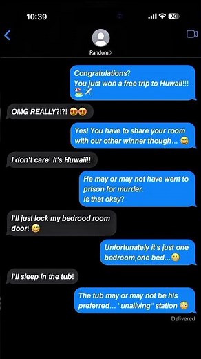 Texting Random Numbers! 😂📱: FREE VACATION!!! 🏖️✈️ #comedy #viral #textingstory #prank