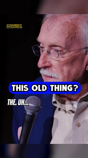 Wardrobe check For more one-liners Subscribe on YT 📺👉 AndyHugginsComedy #AndyHuggins #standupcomedy #StandUp #ComedySpecial #old #Comedy #oneliners #Jokes #Lol @comedydynamics | Andy Huggins