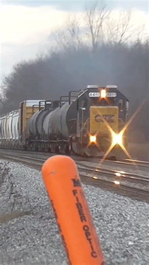 CSX L320 Local Freight Train The Return from Sterling, Ohio 12/26/2023 #shorts #csx #train #railroad