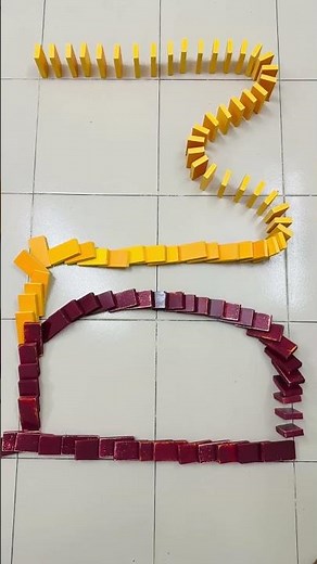 Perfectly falling domino chain reaction #dominoeffect #shorts