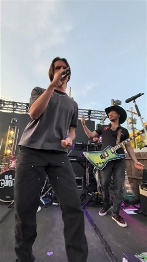 Entertainment Club Of NJ : Cliffs / Dont Stop Me Now 4 @ Red Rock Tap And Grill 6/4/26