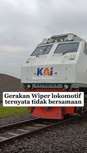 Disaat cuaca hujan gerimis, wiper pada Lokomotif mulai bekerja. Dan ternyata gerakan 2 wiper tersebut tidak bersamaan tergantung masing masing kaca. #keretaapiindonesia #railroad #trainspotting #train #keretaapikita #railway #railfans #fbpro | Bayu Santoso