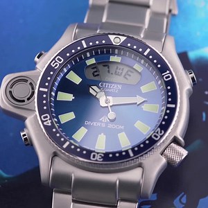 372K views · 3K reactions | Promaster Aqualand I è un orologio da sub professionale certificato ISO 6425. Il suo distintivo quadrante blu, abbinato a indici e sfere ad alta visibilità, garantisce leggibilità in ogni condizione di luce. Un compagno affidabile per ogni immersione, che combina eleganza e prestazioni superiori. | Citizen Italia | Facebook