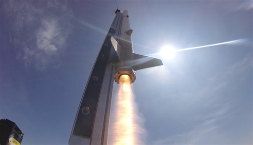 CU Boulder students launch hybrid rocket