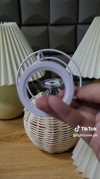 How to Assemble Pleated Shade Table Lamps