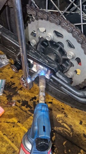 to much thread lock #bike #automobile #motorcyclemaintenance #mechanic #motorcyclerepair #motorcycle