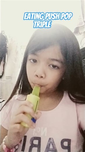 eating push pops candy 🍭 🍭💕🌷🤤