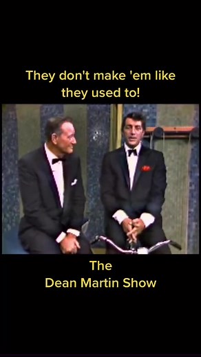 John Wayne & Dean Martin Sing 'Everybody Loves Somebody' | The Dean Martin Show
