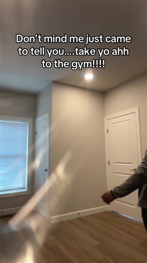 😂 I gotta get a new screen protector bruh, never mind that though take yo ahh to the gym!!!! #takeyoahhtothegym #fyp #motivation #putinthework