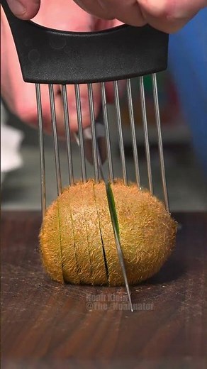 This Simple Kiwi Hack Actually Works #shorts #satisfying