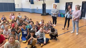 Awesome morning talking weather with the third graders at Aynor Elementary! Thanks for the questions, the sign and beautiful birdhouse! | Ed Piotrowski WPDE