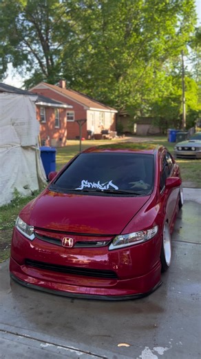 Honda Civic 8th Gen SI: Static Build & Features
