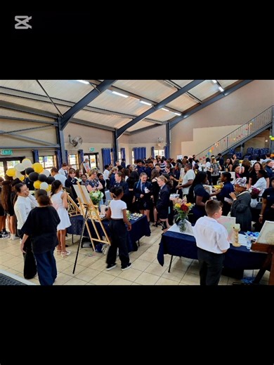 Our Grade 6 Art Exhibition was a resounding success! 🤩 Our learners were tasked with creating an original art piece by drawing inspiration from Jackson Pollock and Pablo Picasso 👩‍🎨🎨🖌 They then were required to exhibit their art pieces at this afternoon's exhibition. We are so proud of you, Grade 6s! Your artwork is inspiring! 🥰🤩 #CurroAurora #curroschools #QualityEducation #independentschool #BluePride | Curro Aurora