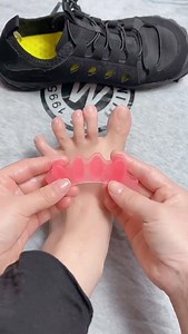 Toe correction solutions that bring comfort to every step you take 💙 Your feet deserve better. Order Now! 👉 https://vibecover.store | Thumb Valgus